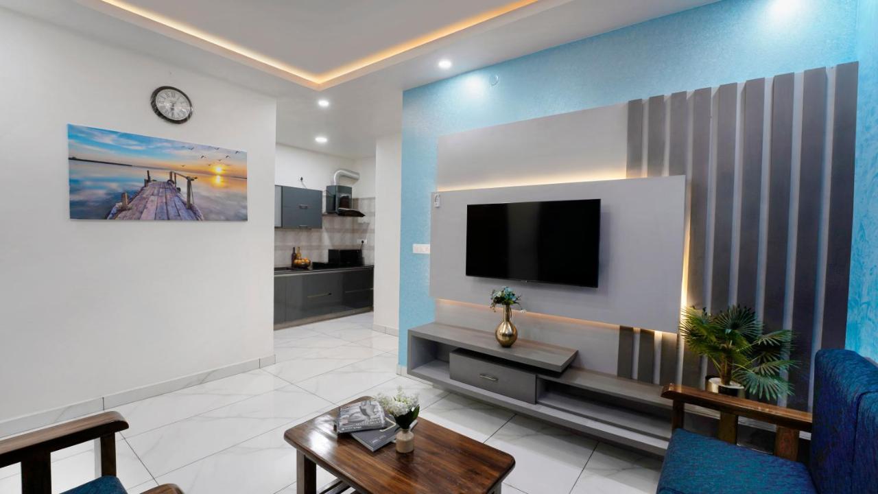 Royal Tusker Luxury Service Apartments マイソール エクステリア 写真